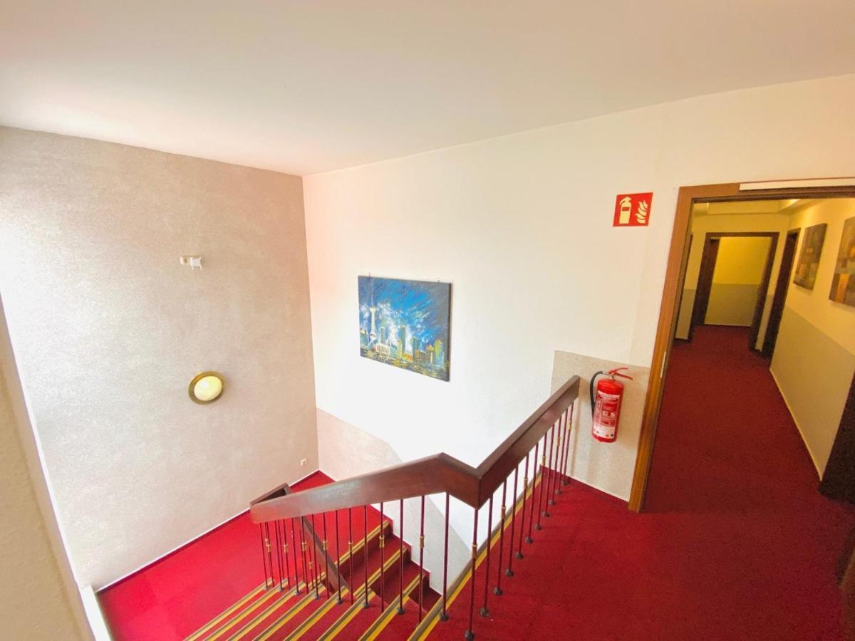 Hotel Grimm *